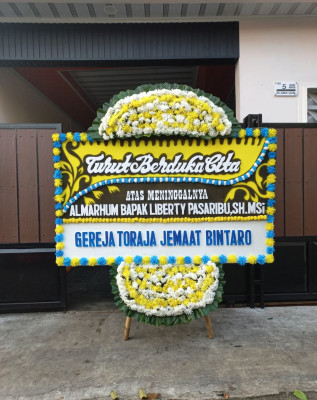 Papan Bunga Duka di Majasari
